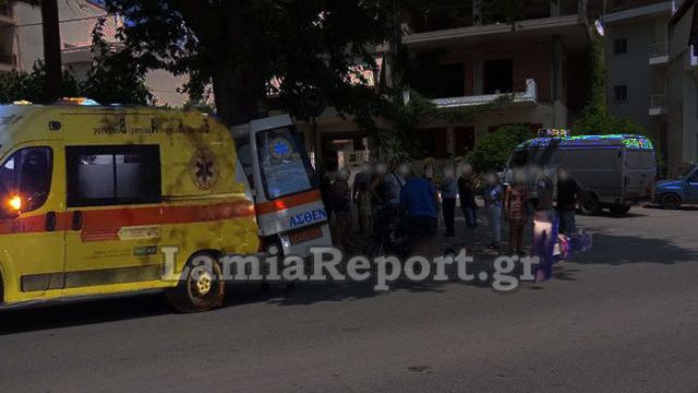 Λαμία: Μηχανάκι με δύο άτομα συγκρούστηκε με ΙΧΕ