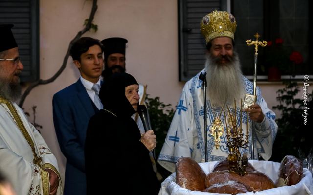 Στον Άγιο Ραφαήλ και τη Γερόντισσα Χαριτίνη ο Φθιώτιδος Συμεών (ΦΩΤΟ)