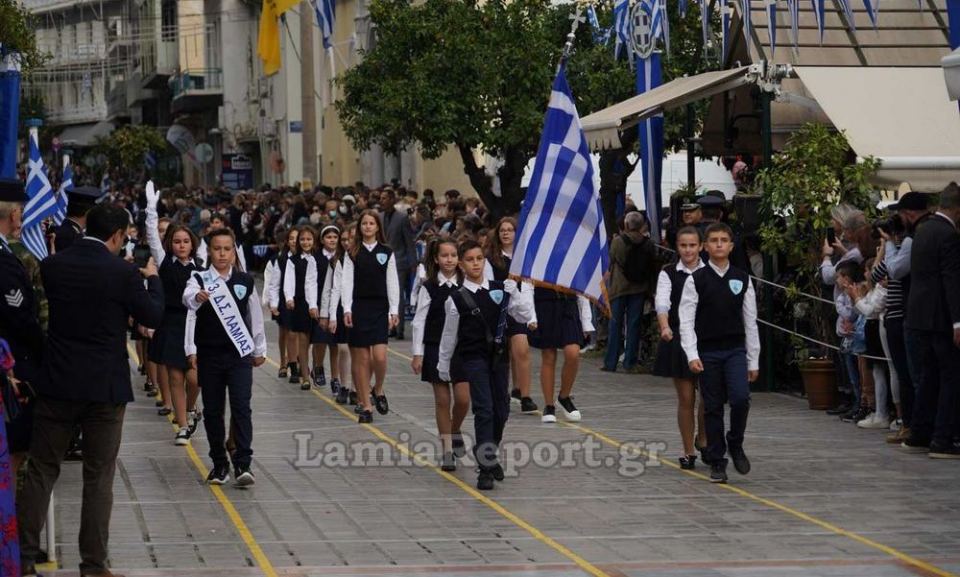 Φωτορεπορτάζ από την παρέλαση της 28ης Οκτωβρίου - Δημοτικά