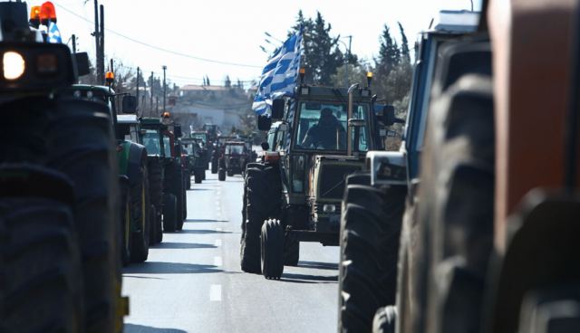 Γιατί η κυβέρνηση επέτρεψε την κάθοδο με τα τρακτέρ στο Σύνταγμα