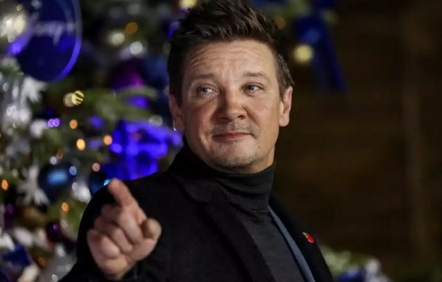 Jeremy Renner: Η κατάσταση της υγείας του ηθοποιού - Μπορεί να χρειαστούν έως και δύο χρόνια για να αναρρώσει