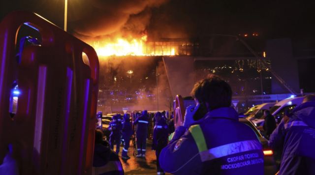 Μακελειό στη Μόσχα: Τουλάχιστον 62 νεκροί - Το Ισλαμικό Κράτος ανέλαβε την ευθύνη