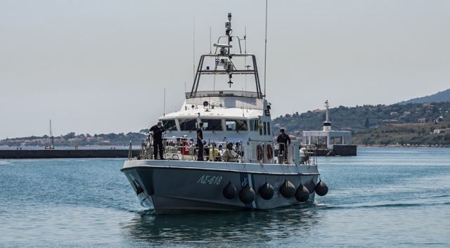 Tο Λιμενικό διέσωσε 77 παράνομους μετανάστες ανοιχτά της Αμοργού