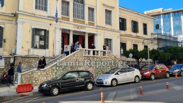 Απολογούνται οι συλληφθέντες για το κύκλωμα ναρκωτικών στη Στυλίδα