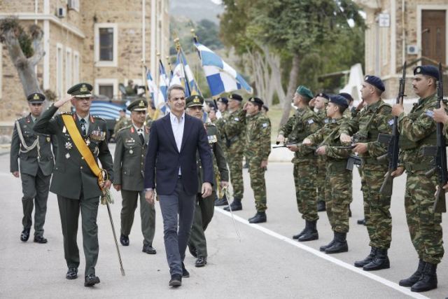 Μητσοτάκης από Χίο: Η συνεχής επένδυση στις Ένοπλες Δυνάμεις είναι στρατηγική επιλογή που υπηρετούμε απαρέγκλιτα