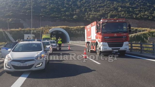 Στυλίδα: Συναγερμός για φωτιά σε νταλίκα στις σήραγγες (ΦΩΤΟ)