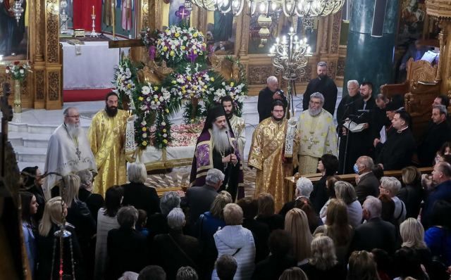 Τα Άχραντα Πάθη και η Αποκαθήλωση στην Ι.Μ. Φθιώτιδος (ΒΙΝΤΕΟ-ΦΩΤΟ)