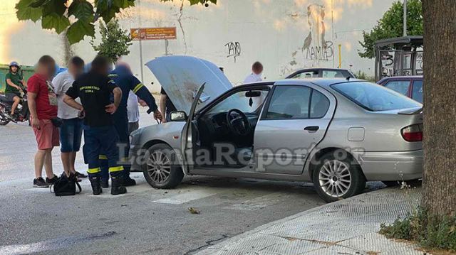 Λαμία: Η μηχανή άρχισε να βγάζει καπνούς (ΦΩΤΟ)