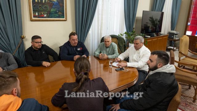 Λαμία: Φοιτητές, Περιφέρεια, Δήμος και Αστικό ΚΤΕΛ κάθισαν στο ίδιο τραπέζι