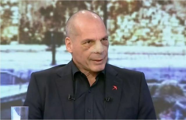 Γιάνης Βαρουφάκης: Νέα προσαγωγή για τον ξυλοδαρμό του στα Εξάρχεια