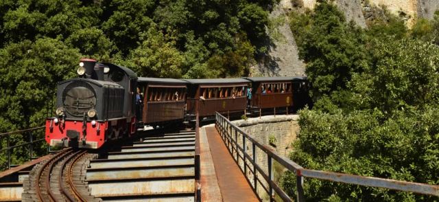 Τρένο του Πηλίου: Ξεκινούν από τη Δευτέρα τα τουριστικά δρομολόγια