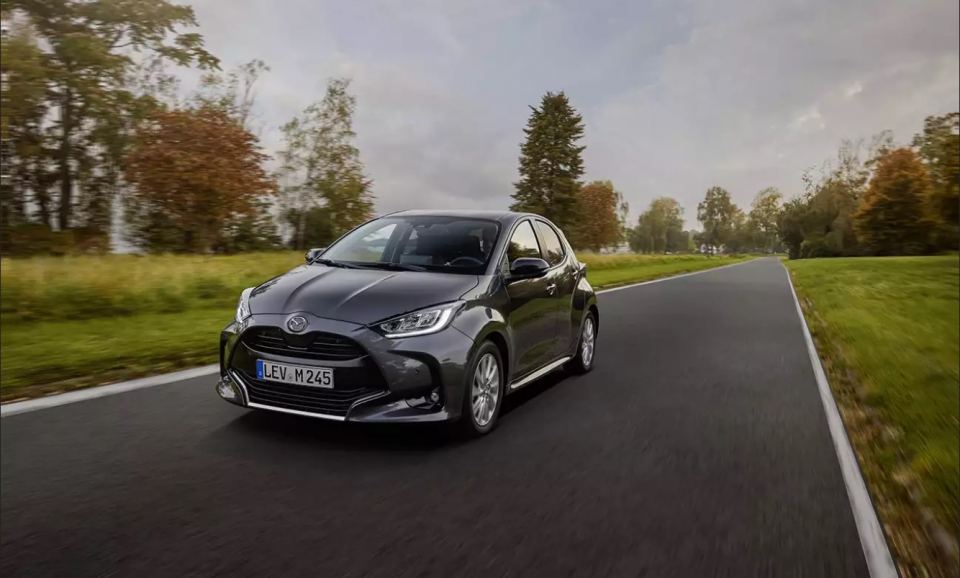 Mazda2 Hybrid: Η Mazda παρουσιάζει το πρώτο της πλήρως υβριδικό αυτοκίνητο