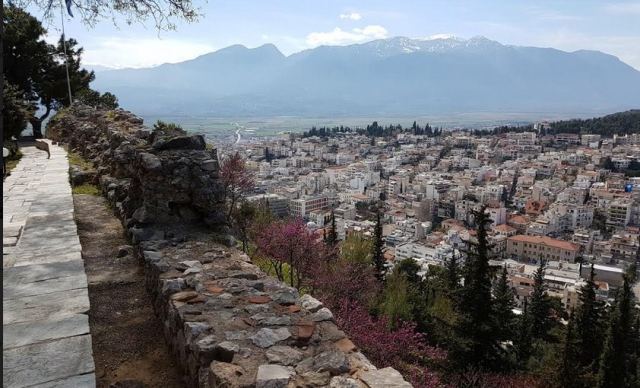 Φιλικά ένας επισκέπτης της πόλης σας....