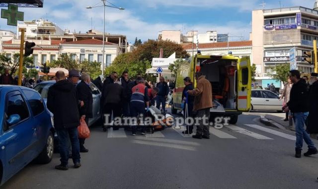 Λαμία: Έπεσε σε διάβαση στο κέντρο της πόλης - Δείτε εικόνες