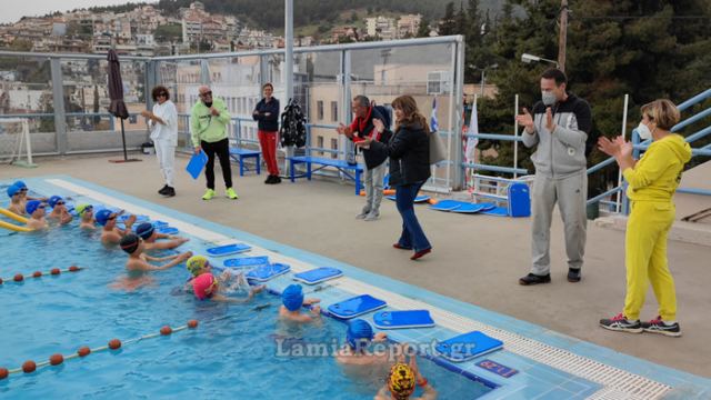 Λαμία: Μεγάλη συμμετοχή στο πρόγραμμα κολύμβησης για παιδιά της Γ’ Δημοτικού