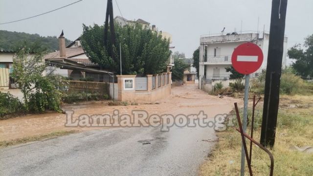 Πλημμύρισε η Γλύφα (ΒΙΝΤΕΟ-ΦΩΤΟ)