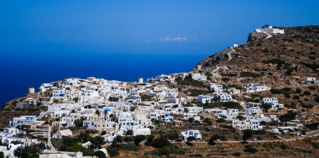 Σίκινος: Η γαλλική δικαιοσύνη ερευνά την εξαφάνιση των δύο Γαλλίδων