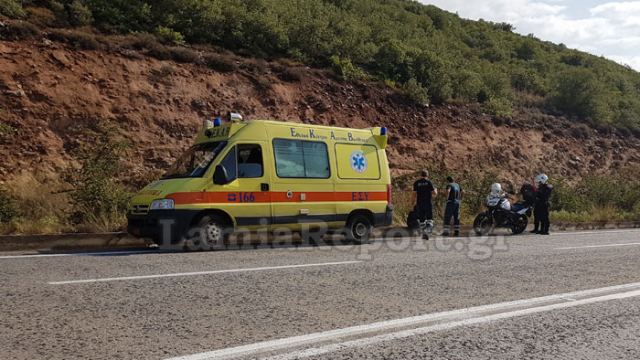 Λαμία: Κοιμόταν στην άκρη της εθνικής οδού!