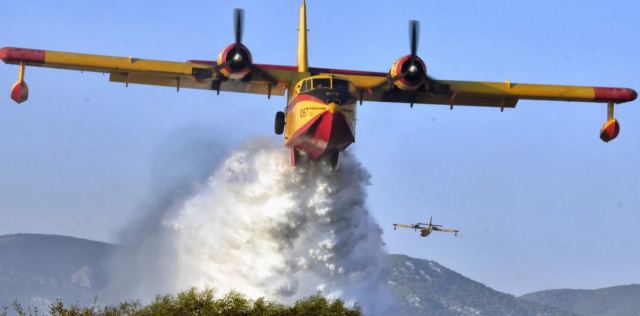 Canadair: Τι προβλέπει η συμφωνία που θα υπογραφεί κατά την επίσκεψη Μητσοτάκη στον Καναδά