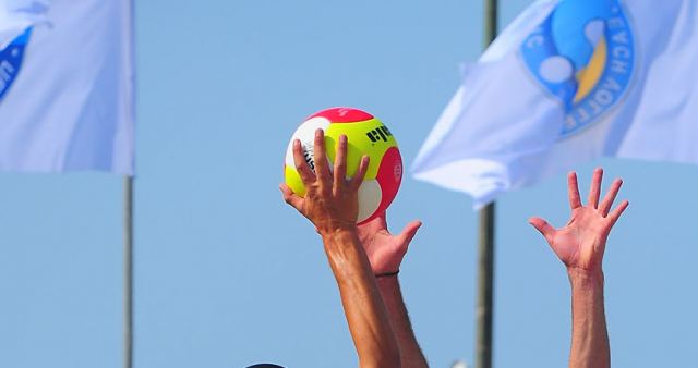 Ξεκινά σήμερα η διοργάνωση beach volley «KAMENA VOURLA OPEN»