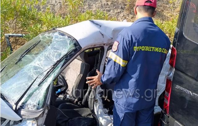 Φοβερό τροχαίο τρεις νεκρούς και μια κοπέλα διασωληνωμένη στη ΜΕΘ - «Το αμάξι έγινε κομμάτια»