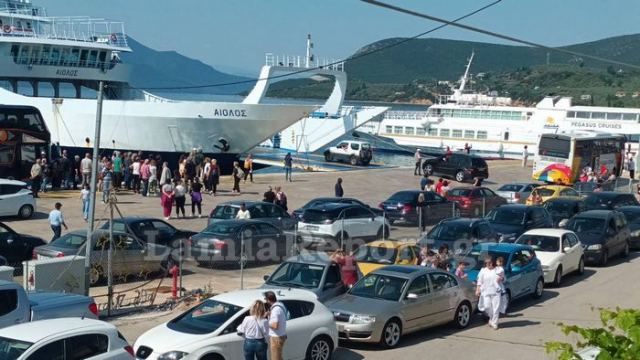 Αυξημένη κίνηση στο λιμάνι της Γλύφας (ΒΙΝΤΕΟ-ΦΩΤΟ)