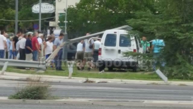 Στυλίδα: Τροχαίο με βανάκι ΑμεΑ - Δεν έπιασαν τα φρένα; (ΦΩΤΟ)