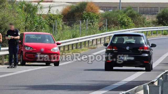 Εκτροπή αυτοκινήτου στην έξοδο της Λαμίας (ΦΩΤΟ)