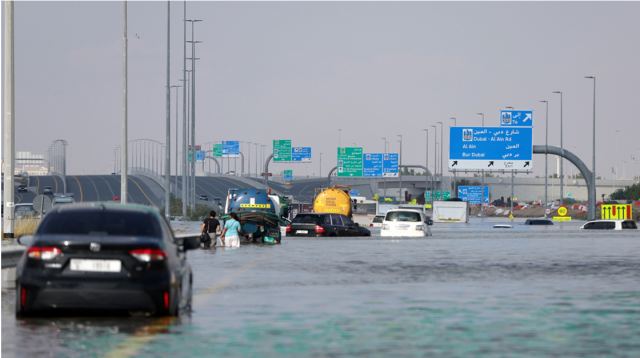 Παραμένει το χάος σε Ντουμπάι, Ομάν, Μπαχρέιν και Κατάρ από τις βροχοπτώσεις-ρεκόρ - Αδιανόητες εικόνες στα εμπορικά κέντρα