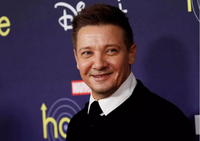 Jeremy Renner: Μάχη να κρατηθεί στη ζωή δίνει ο δύο φορές υποψήφιος για Όσκαρ ηθοποιός