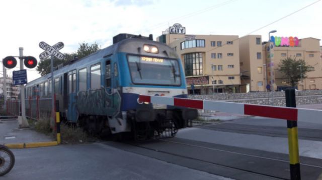 Φοβερό δυστύχημα μοτοσικλετιστή με τραίνο